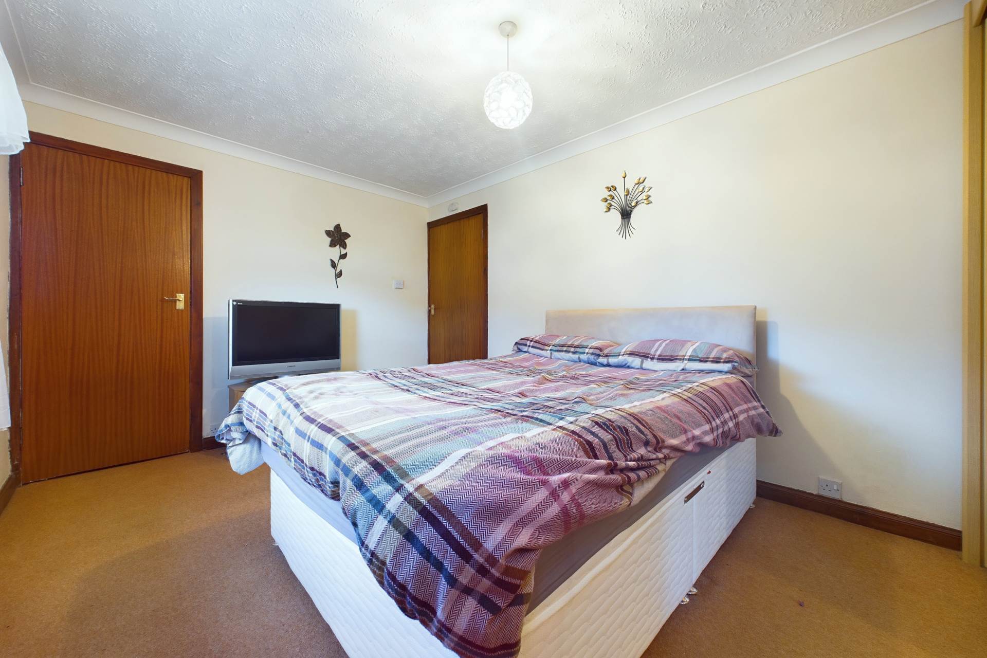 Tollpark Crescent, Wishaw